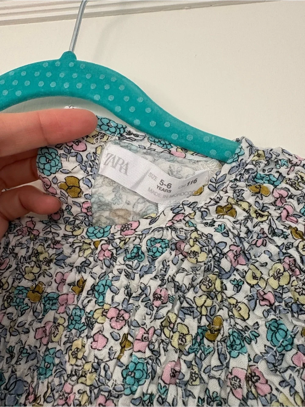 Zara White Floral Smocked Dress size 5-6